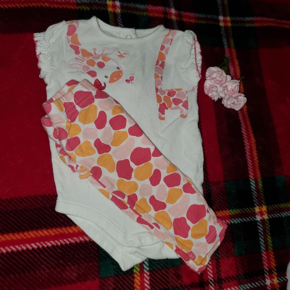 Spring Gymboree 3/6M Giraffe Set